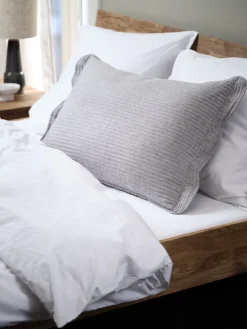 FAGERKLOKKECojín lumbar FAGERKLOKKE 50x70 gris