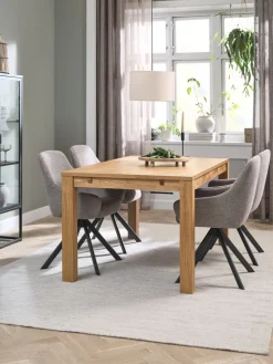 HAGE + ROSTRUPMesa HAGE L150 roble natural + 4 sillas ROSTRUP arena/negro