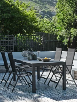 HESTEHAVE + LOMMAMesa HESTEHAVE L205/275 + 4 sillas LOMMA negro