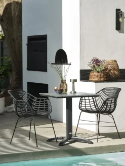 HOBRO + ILDERHUSEMesa HOBRO L70 gris + 2 sillas ILDERHUSE negro