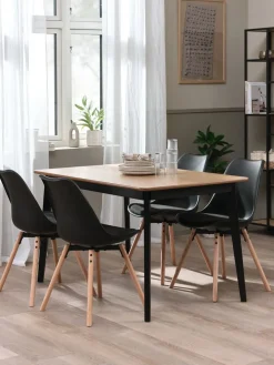JEGIND + KASTRUPMesa JEGIND L130 roble natural/negro +4 sillas KASTRUP negro
