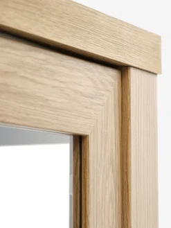 JUNGENVitrina JUNGEN 2 puertas 1 cajón color roble cálido