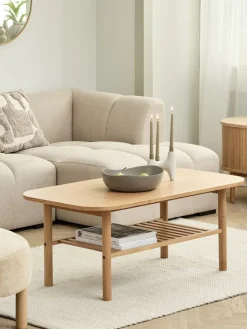 LYNGVIGMesa de centro LYNGVIG 60x110 con estante roble natural
