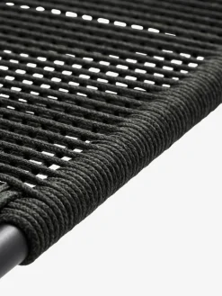 MADERUP + KRISTIANSTADMesa MADERUP L150 negro + 4 sillas KRISTIANSTAD verde