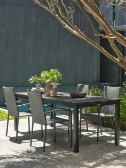 MOSS + GUDHJEMMesa MOSS L214/315 + 4 sillas GUDHJEM gris