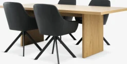 MUNKEBY + ROSTRUPMesa MUNKEBY L220 roble cálido + 4 sillas ROSTRUP negro