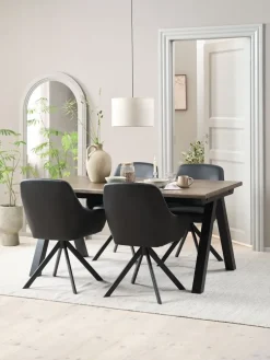 SANDBY + ROSTRUPMesa SANDBY L160 roble oscuro + 4 sillas ROSTRUP negro