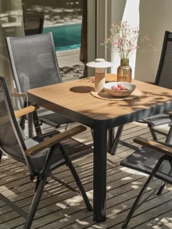 SIRDALMesa de jardín SIRDAL A91xL91 madera dura