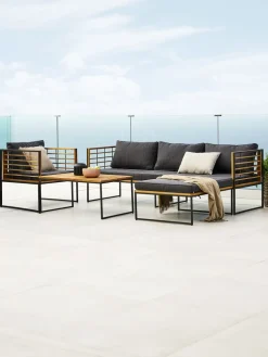 UGILTMesa de centro de exterior UGILT A60xL90 madera dura